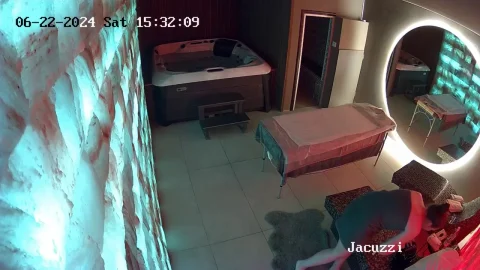 Hidden Cam Catches Private Hair Removal