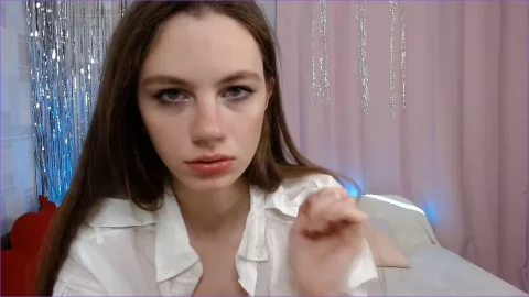 Alyssa Smit’s Intense Eye Contact