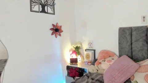 Hot Brunette Teasing Live Cam Show